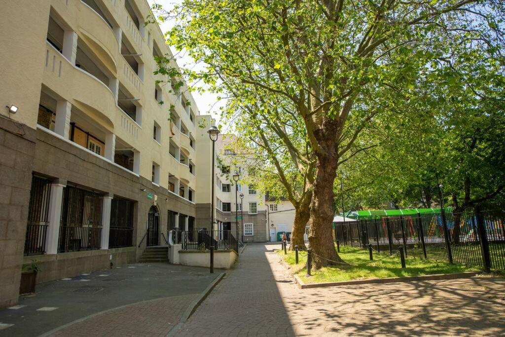 Charming 2 Bedroom Flat In The Heart Of Kings Cross, London Exterior photo